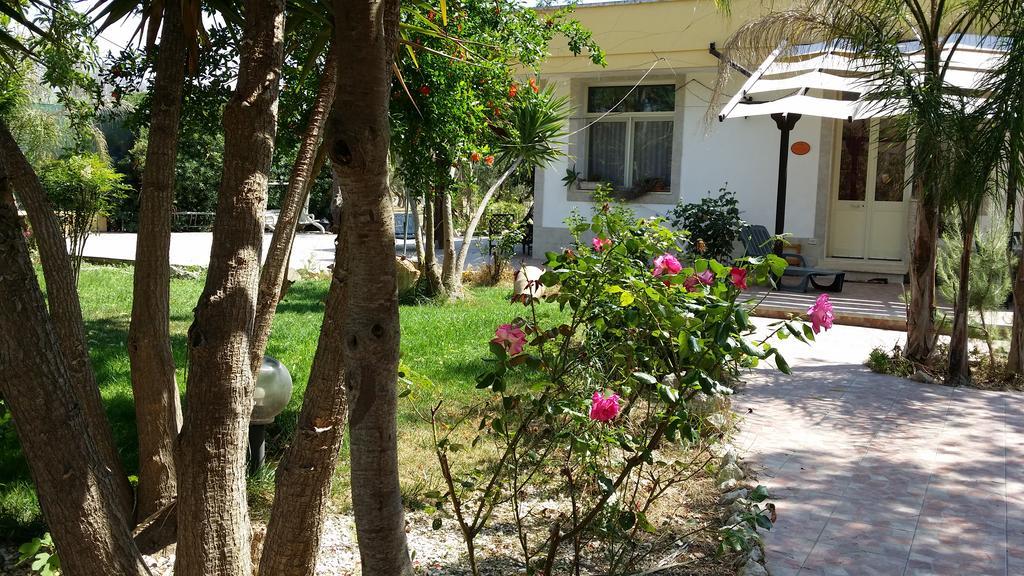 Carmiano  B&B La Gazza Ladra מראה חיצוני תמונה